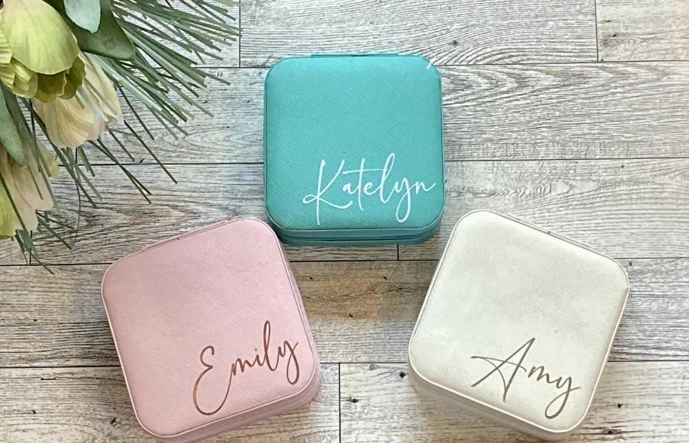 Personalized Jewelry Box, Bridesmaid Gift, Gift for Girls, Gift for Women, Travel Jewelry Case, Wedding Gift, Special Occasion Gift, Customized