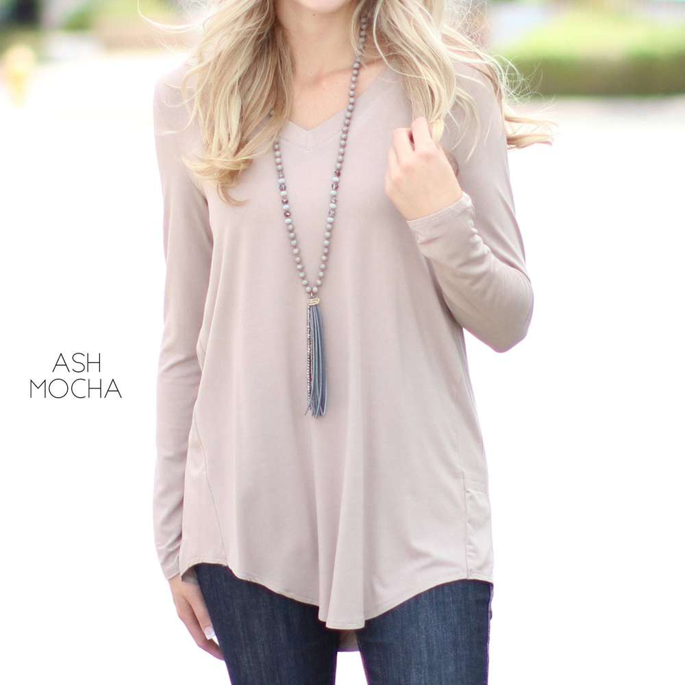 Soft Flowy Top | S-XL | Long Sleeve | V-Neck Design | Versatile Piece | Perfect for Layering