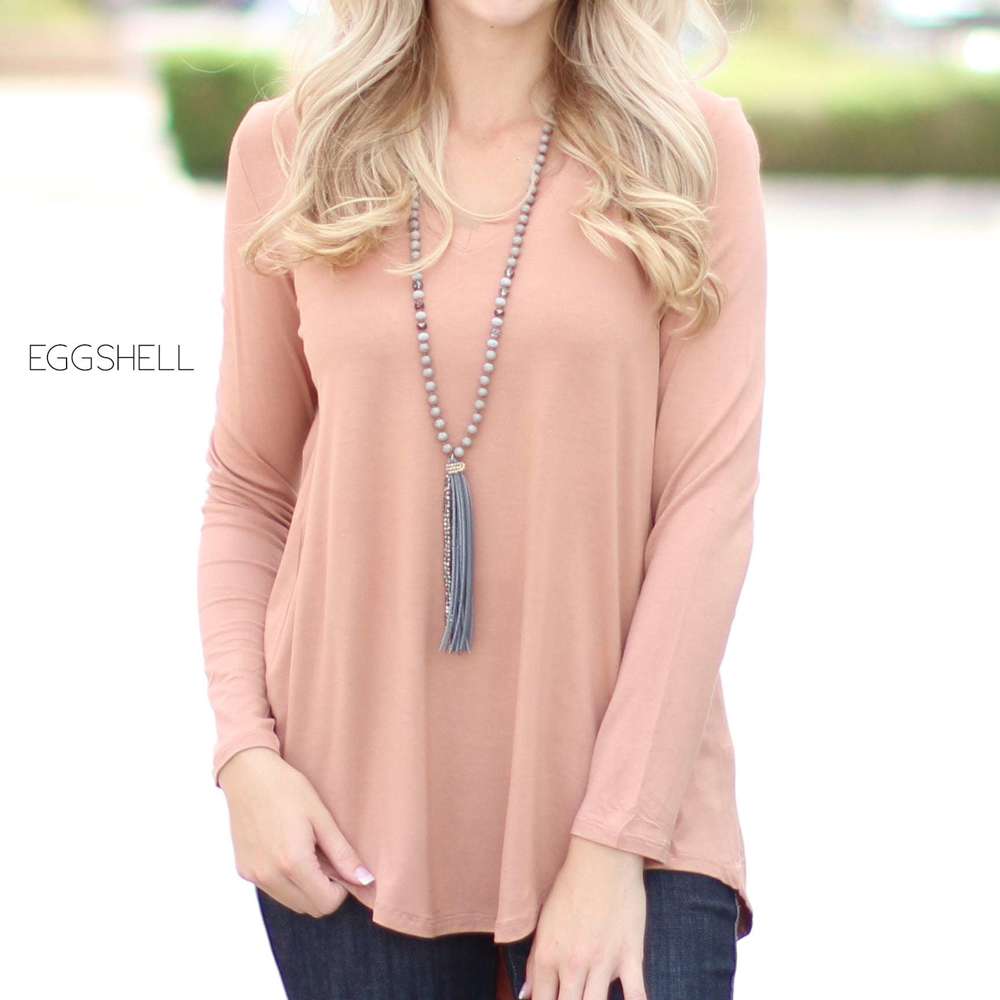 Soft Flowy Top | S-XL | Long Sleeve | V-Neck Design | Versatile Piece | Perfect for Layering