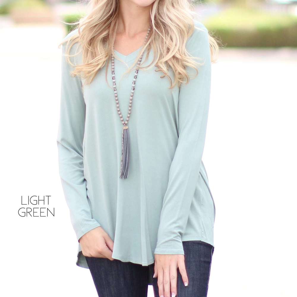 Soft Flowy Top | S-XL | Long Sleeve | V-Neck Design | Versatile Piece | Perfect for Layering