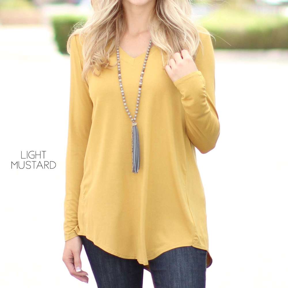 Soft Flowy Top | S-XL | Long Sleeve | V-Neck Design | Versatile Piece | Perfect for Layering