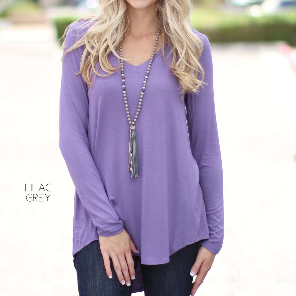 Soft Flowy Top | S-XL | Long Sleeve | V-Neck Design | Versatile Piece | Perfect for Layering