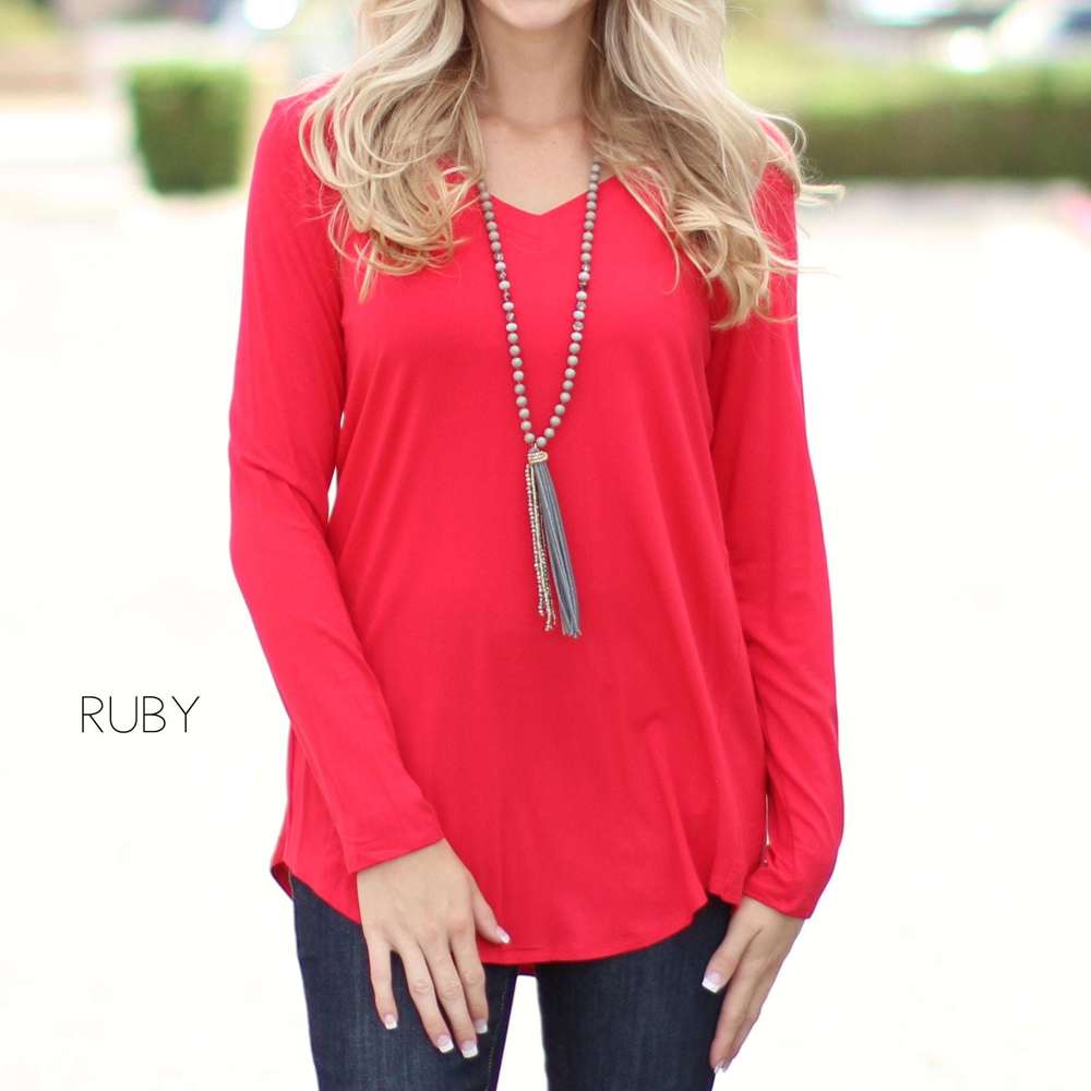 Soft Flowy Top | S-XL | Long Sleeve | V-Neck Design | Versatile Piece | Perfect for Layering