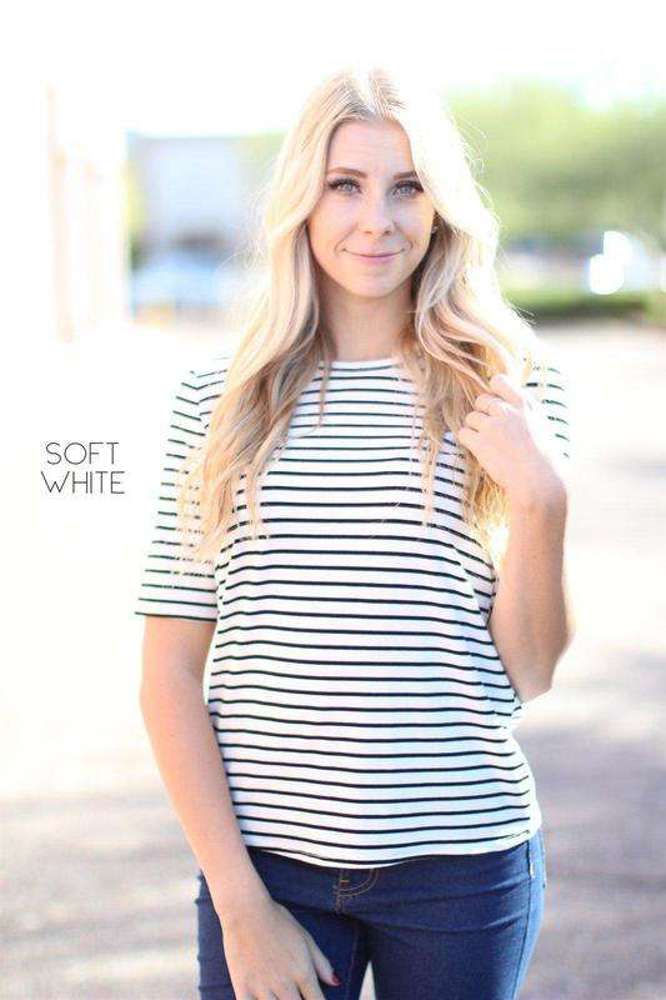 Striped Top | S-XL | Classic Striped Design | 3/4 Sleeve Style | Timeless Wardrobe Addition