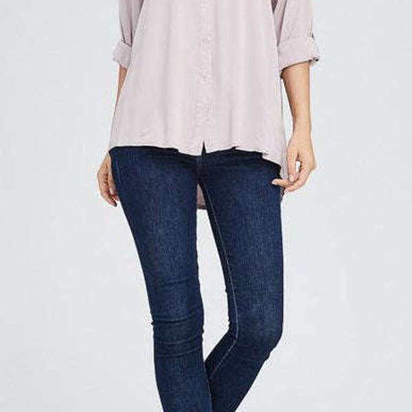 Relaxed Roll Sleeve Blouse | S-XL | Casual & Chic | Snap Buttons | Pocket Details | Roll-Tab Sleeves