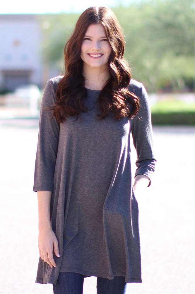 3/4 Sleeve Pocket Tunic | S-3XL | High-Quality Fabric | 3/4 Sleeve Design | Convenient Pockets | Available in Favorite Colors