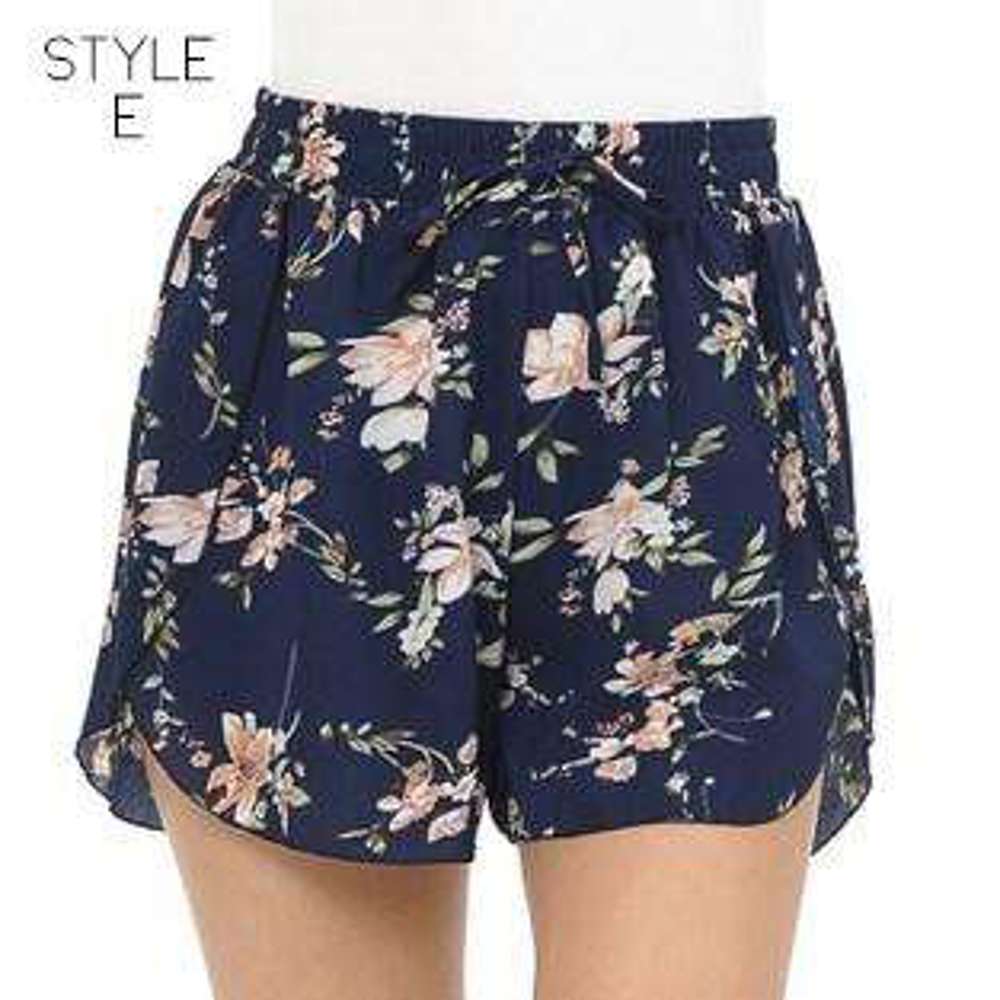 Flowy Print Shorts | S-XL | Elastic Waistband | Lightweight Fabric | Warm-Weather Essential