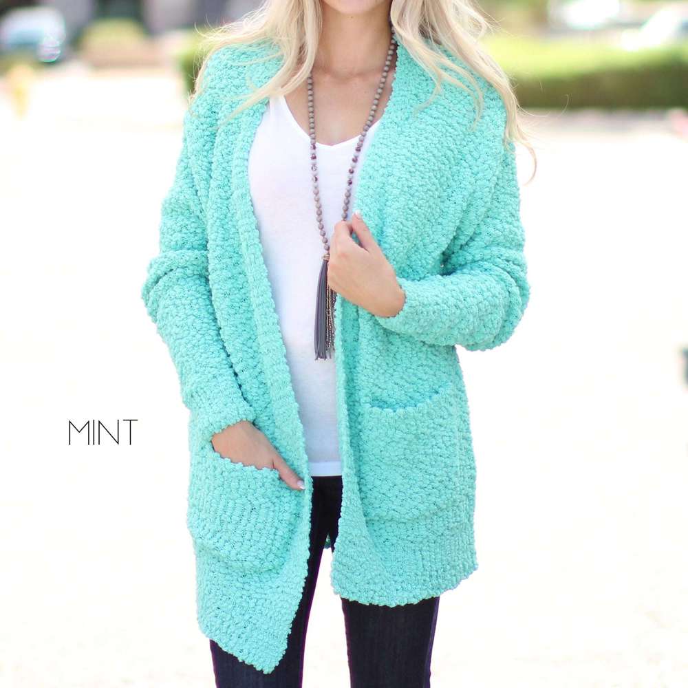 Cozy Cardigan | S-XL | Ultra-Soft Fabric | Popcorn Design | Essential for the Season | Must-Have Closet Item