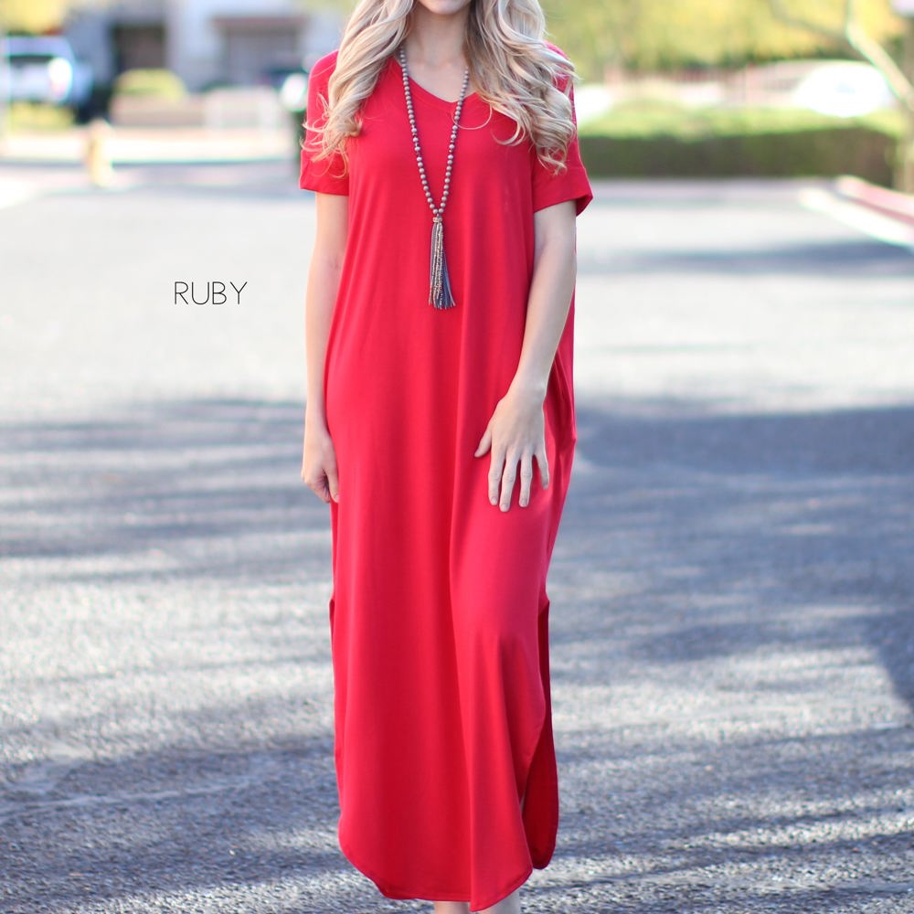 Side Split Pocket Maxi Dress | S-XL | Effortless Style | V-Neckline | On-Seam Pockets | Flirty Side Slits