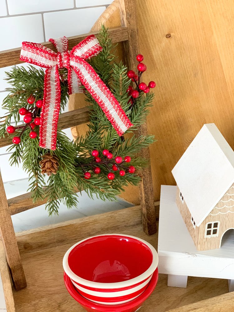 Cedar Red Berry Candle Ring 