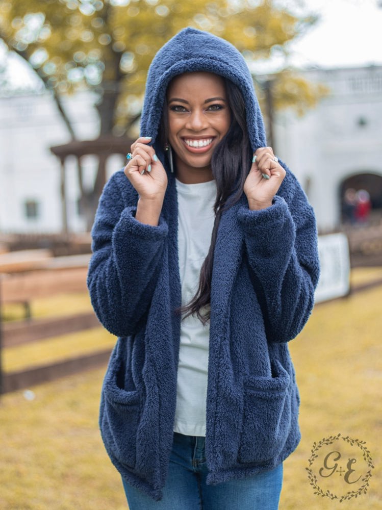 Southern Grace Oh So Soft Hooded Sherpa With Pockets, Navy