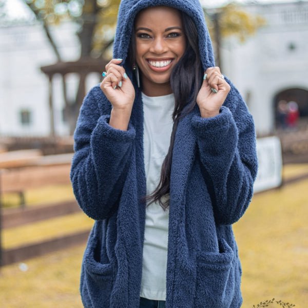 Southern Grace Oh So Soft Hooded Sherpa With Pockets, Navy