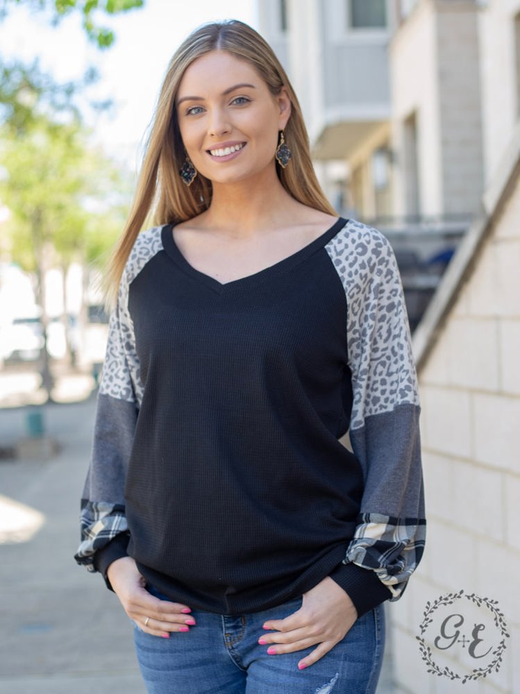 Southern Grace Leader of the Pack Waffle Raglan Top with Balloon Long Sleeve, Black