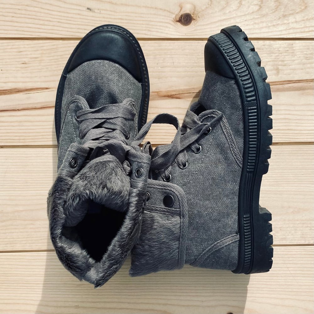 Very G "In Charge" Gray Snap Boot