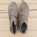  Very G "Whisper" Taupe Aztec Fringe Slip-on Shoes