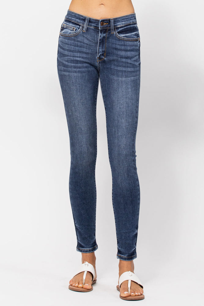 Judy Blue Mid Rise Handsand Skinny Denim 82252