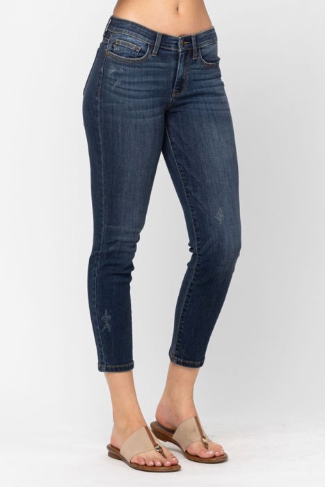 Judy Blue Mid Rise Cropped Relaxed Denim Jeans 82251 - Plus