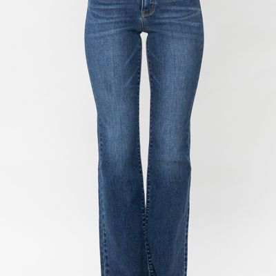 Judy Blue Mid Rise Harsh Contrast Wash and Cut Hem Bootcut Denim Jeans 82550