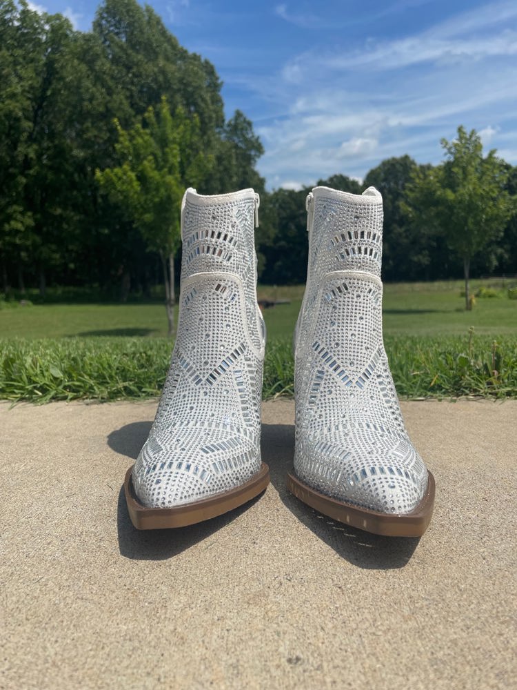 Very G "Maze" White Silver Bootie