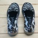  Very G "Jen" Black & White Slip-on