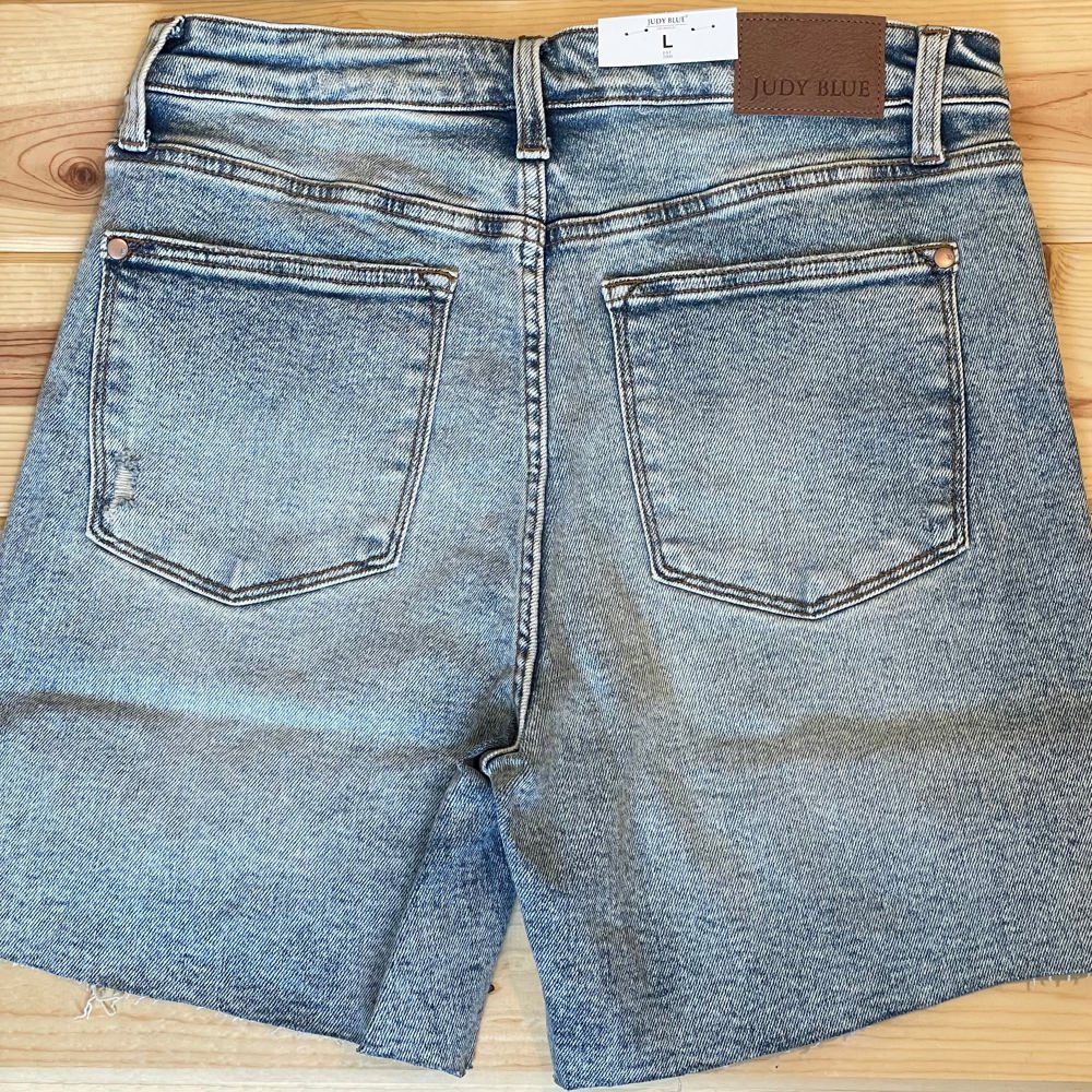 Judy Blue High Waist Mineral Wash Destroy Boyfriend Denim Short 150250