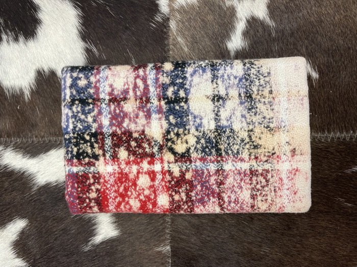 The Swanky Blossom Slim Can Cooler, Flannel