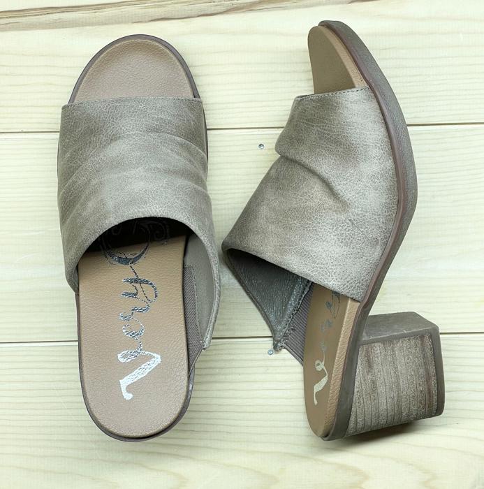 Very G "Savannah" Taupe Slip-on