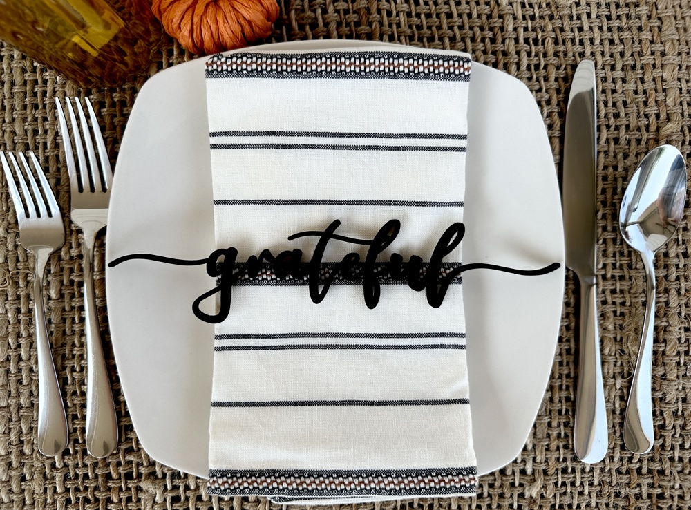 Wooden Thanksgiving Place Setting Words