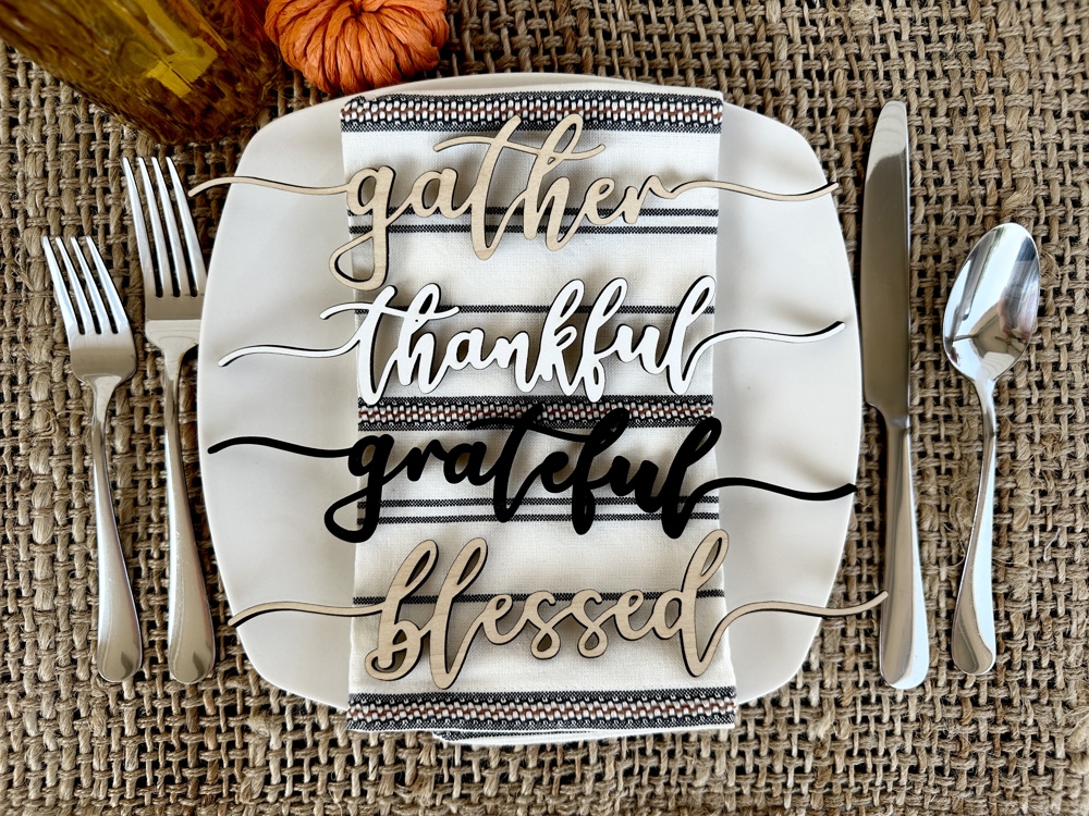 Wooden Thanksgiving Place Setting Words