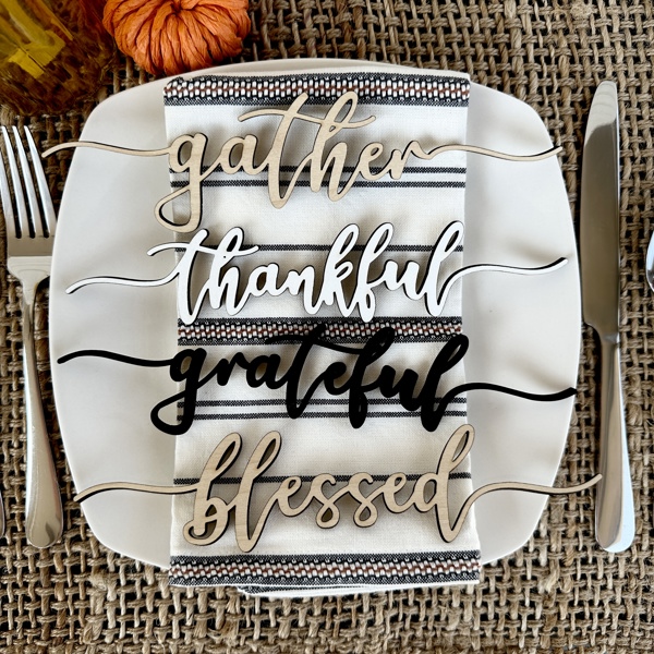 Wooden Thanksgiving Place Setting Words