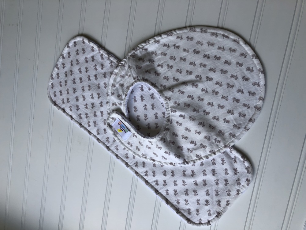 Boutique Bib & Burp Cloth Set