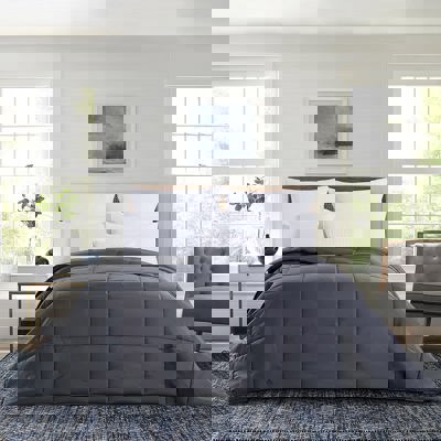 Luxury Down Alternative Lightweight Microfiber Comforter
