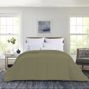 Sage Queen Luxury Down Alternative Lightweight Microfiber Comforter