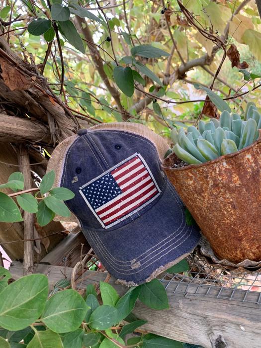AMERICAN FLAG TRUCKER HAT