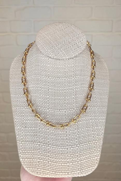 Closest Link Necklace 