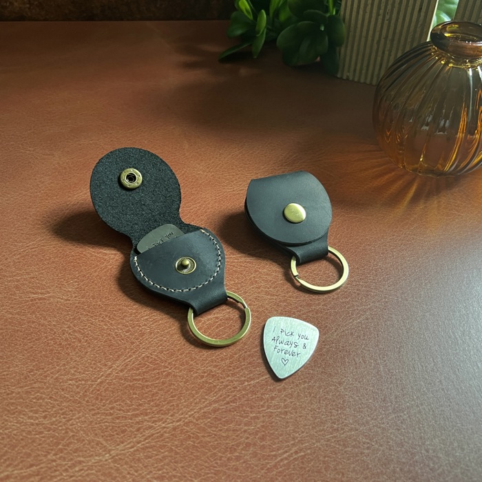 Metal Guitar Pick Keychain with Leather Pouch – Choose Your Style