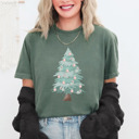 Small (UNISEX) Christmas Tree: Moss Vintage Minty Christmas Holiday Tees – Santa, Reindeer, Snowman, Noël, and Poinsettia for Classic Holiday Cheer, Cozy Winter Style, and Holiday Gift Ideas