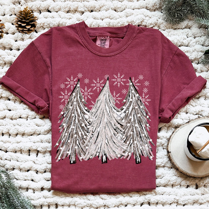 Vintage Christmas T-Shirts – Retro Holiday Tees with Santa, Snowman, Reindeer, and Festive Nostalgia