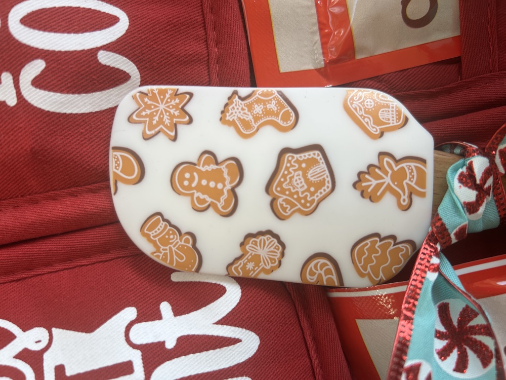 Cheerful Holiday Potholder and Spatula