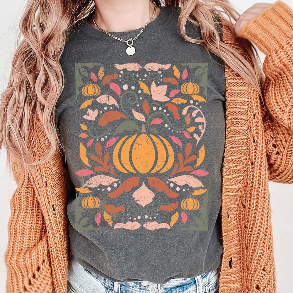 Fall Halloween Pumpkin Graphic Tee for Women, Halloween Vibes Tee, Autumn Pumpkin Patch Comfort Colors Tee