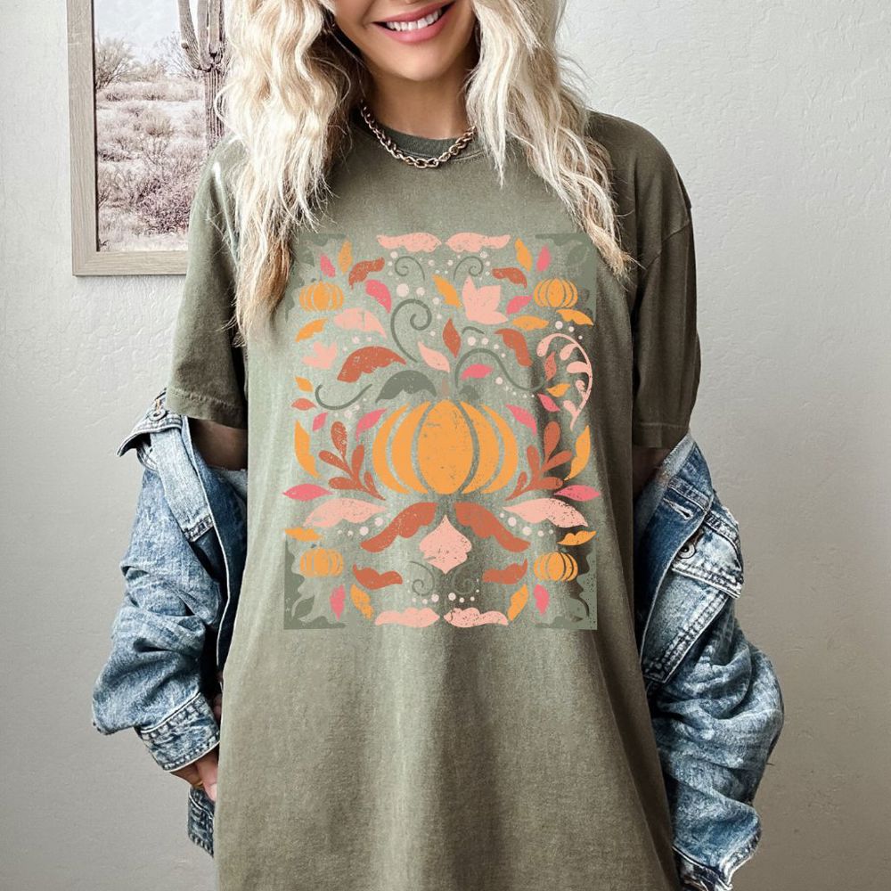 Fall Halloween Pumpkin Graphic Tee for Women, Halloween Vibes Tee, Autumn Pumpkin Patch Comfort Colors Tee