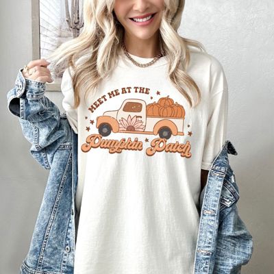 Pumpkin Patch Retro Fall Comfort Colors Tee, Vintage-Inspired Autumn Graphic T-Shirt for Women, Cozy Oversized Pumpkin Season Shirt, Preppy Fall Outfit