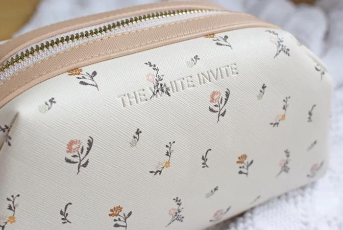 Personalized Large Floral Cosmetic Pouch Toiletry Bag, Custom Makeup Bag Flowers, Gifts for Her, Pouch for Traveling