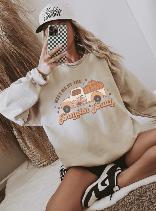 Meet Me At The Pumpkin Patch Fall Graphic Crewneck Sweatshirt, Cozy Autumn Pullover, Cute Oversized Pumpkin Patch Outfit, Retro Fall Sweater for Women