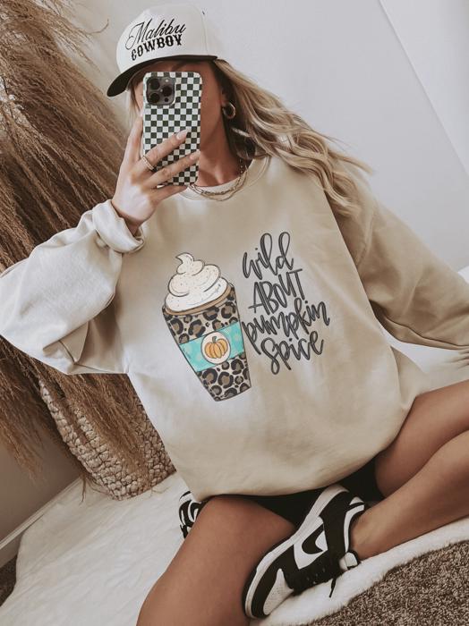Wild About Pumpkin Spice Fall Graphic Crewneck Sweatshirt, Cozy Pumpkin Season Sweater, Retro Leopard Print Autumn Pullover, Cute Fall Outfit for Women