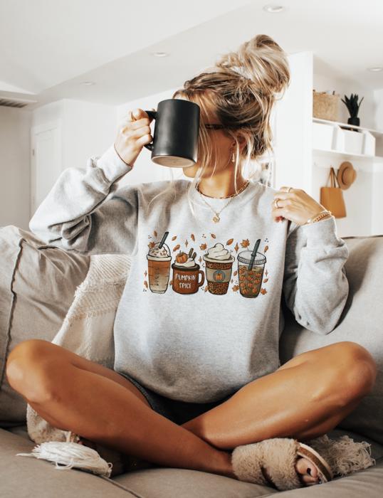 Pumpkin Spice Latte Autumn Sweatshirt, Autumn Graphic T-Shirt for Women, Cozy Oversized Pumpkin Season Shirt, Preppy Fall Outfit