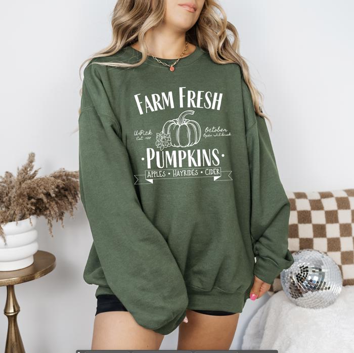 Farm Fresh Pumpkins Graphic Crew Sweatshirt, Cute Autumn Graphic Crewneck, Cozy Pumpkin Patch Sweatshirt for Women, Trendy Fall Outfit