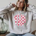  Custom Monogram Sweatshirt, Personalized Initial Crewneck, Heart Pattern Gildan Sweatshirt, Gift for Her, Oversized Cozy Pullover