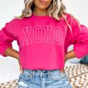  XOXO Outline Puff Sweatshirt, Pink Valentine Crewneck, Puff Print XOXO Graphic Sweatshirt, Gildan Valentine Sweatshirt, Cute Love Sweatshirt