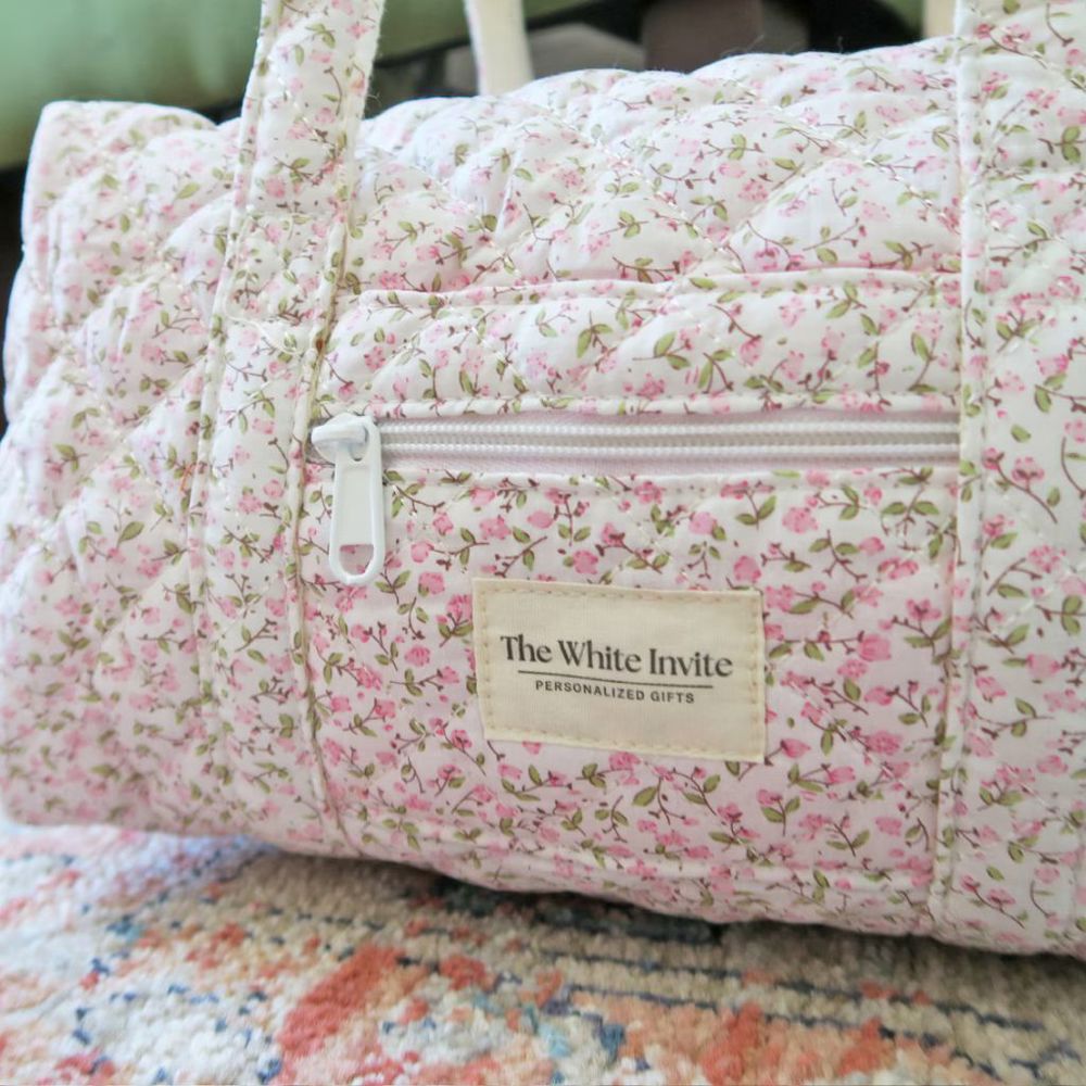 Embroidered Quilted Tote Bag, Monogrammed Duffle Bag Floral, Bridesmaid Gift, Bridal Party Bag, Overnight Bag with Zipper, Gift for Her